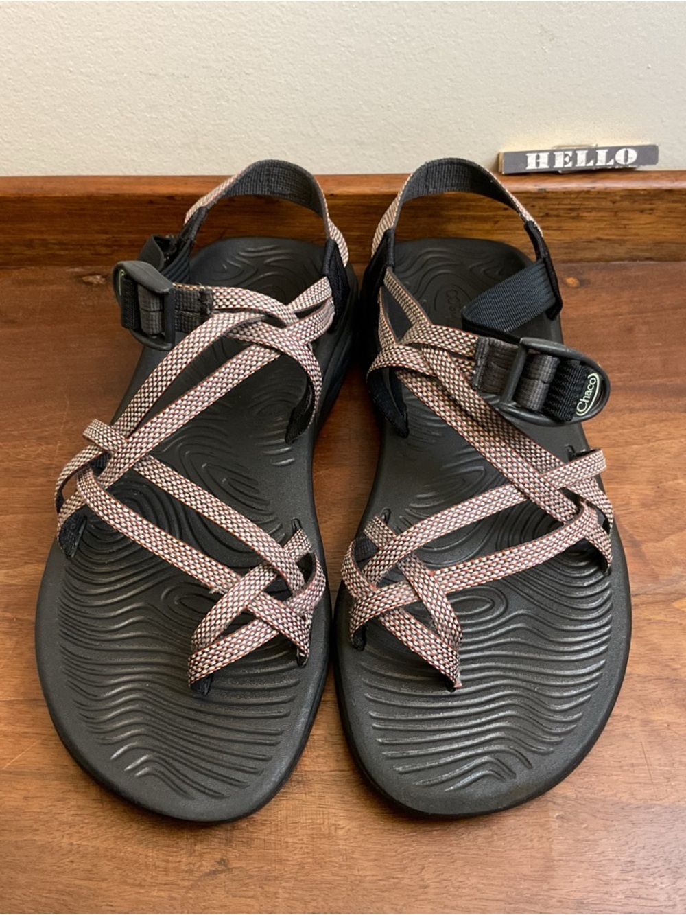 Chaco Z Cloud Sandals Women’s 11 Red Black Chevron Pattern Strap Back